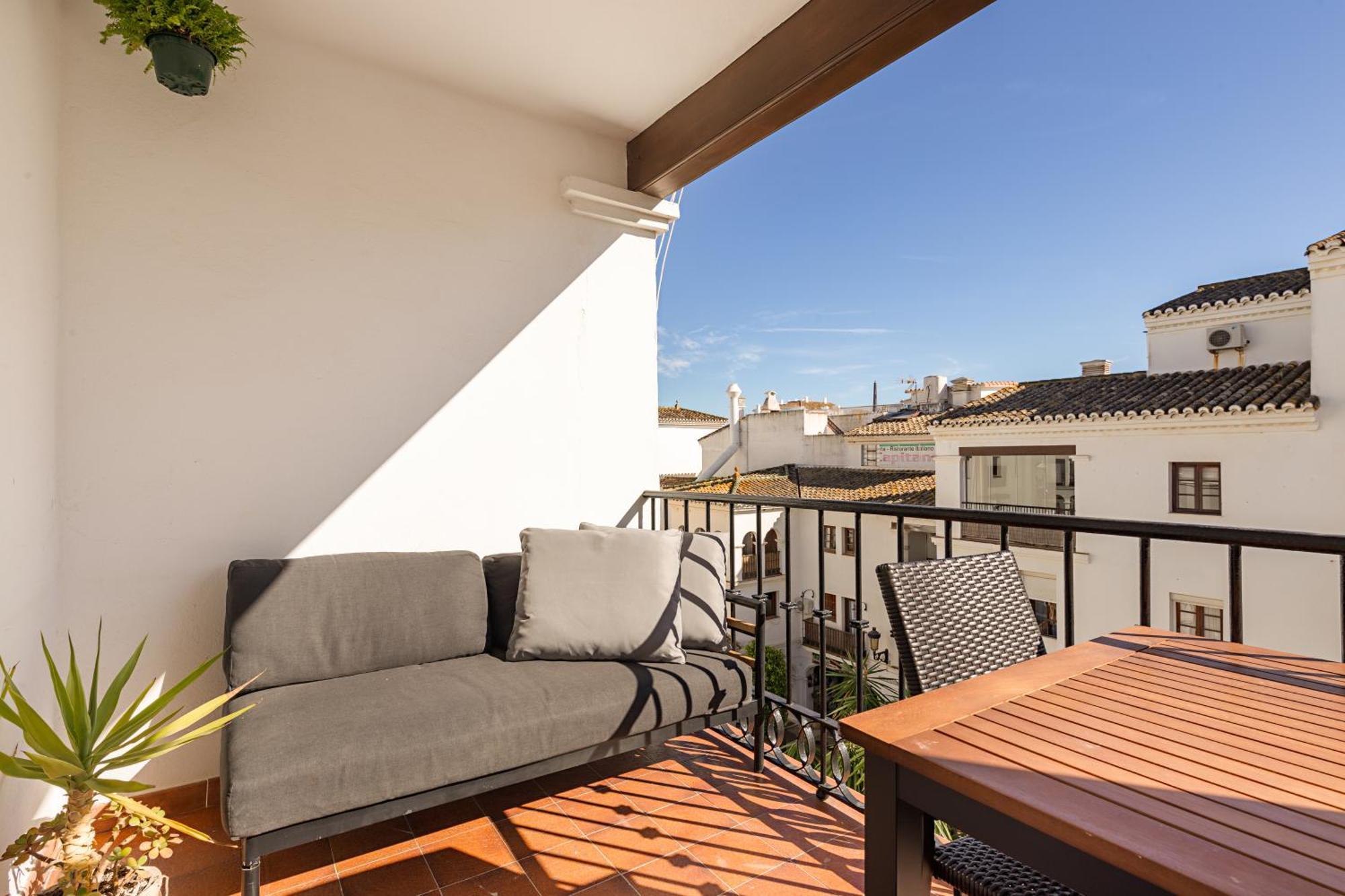 Duquesa Port Studio Apartment - Bright Sunlit Terrace Manilva Ngoại thất bức ảnh