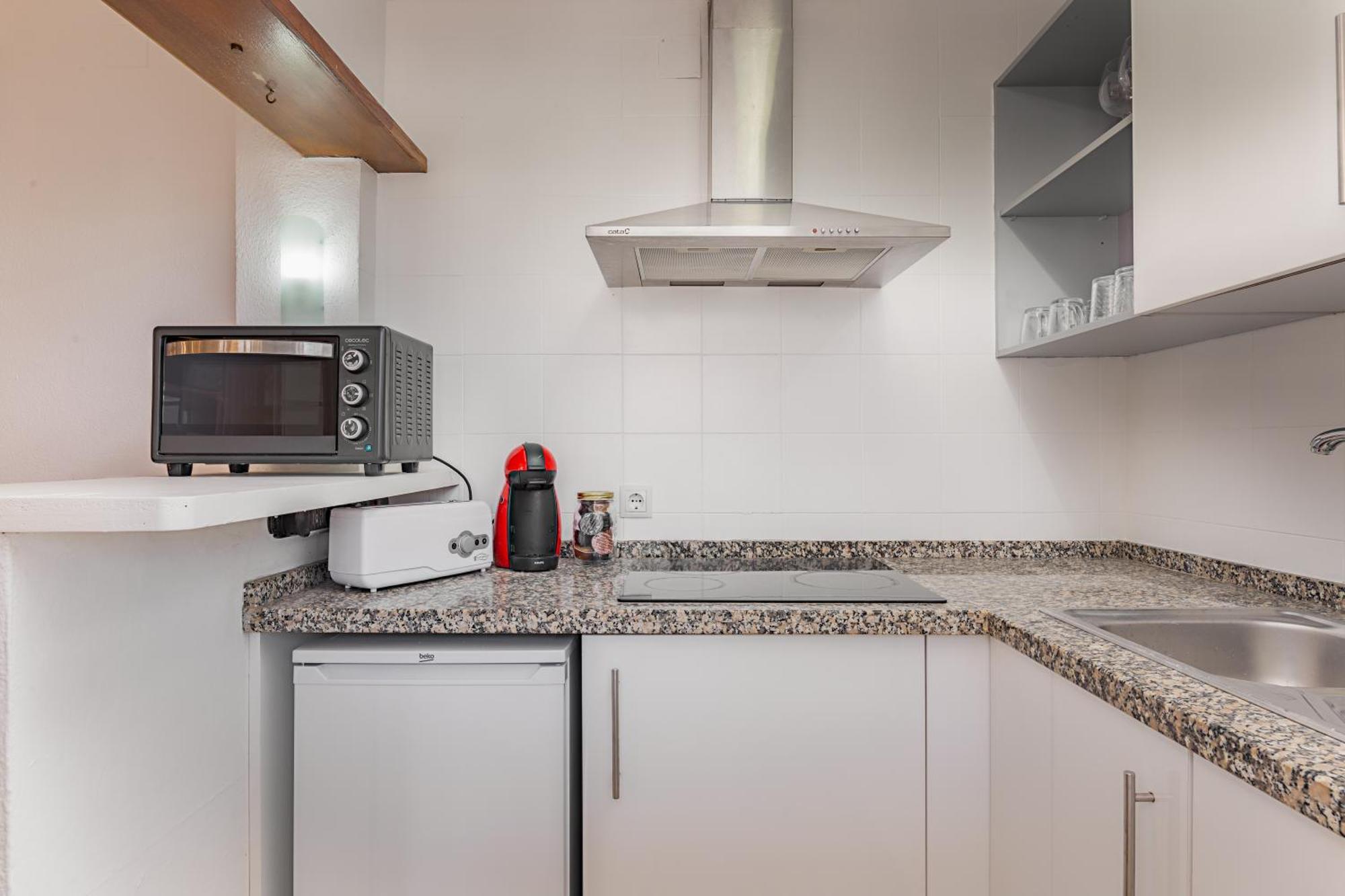 Duquesa Port Studio Apartment - Bright Sunlit Terrace Manilva Ngoại thất bức ảnh