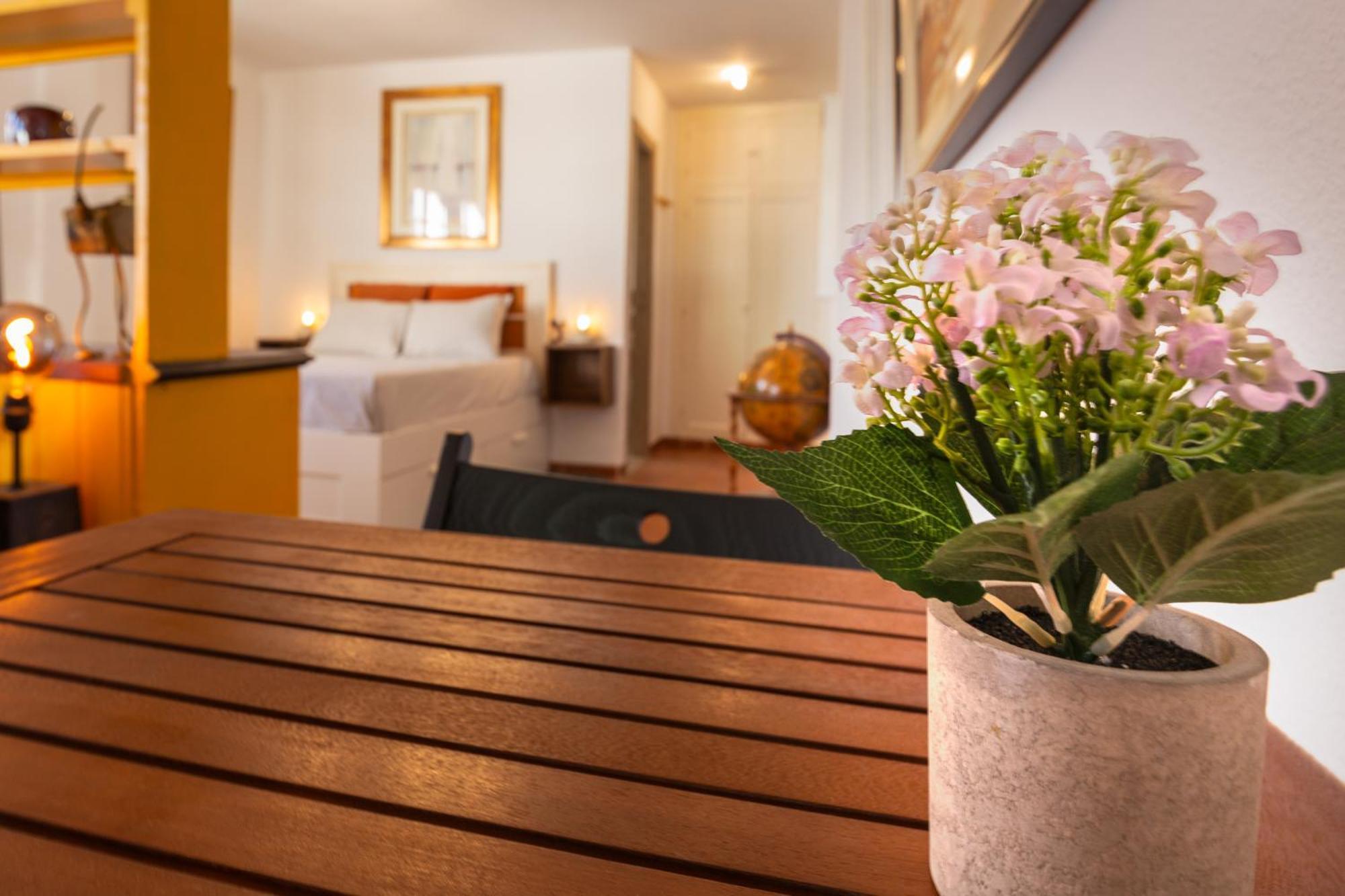 Duquesa Port Studio Apartment - Bright Sunlit Terrace Manilva Ngoại thất bức ảnh