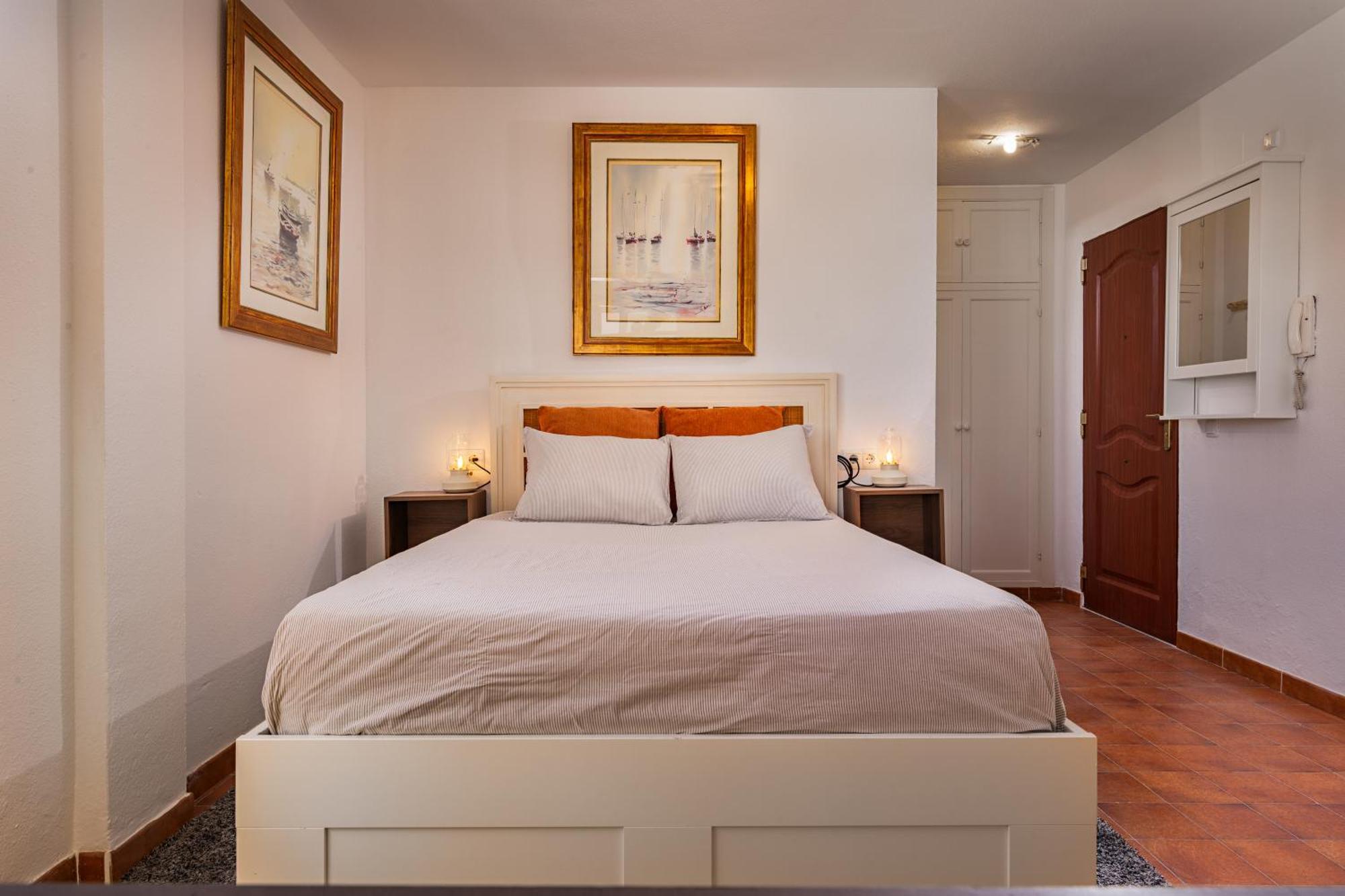 Duquesa Port Studio Apartment - Bright Sunlit Terrace Manilva Ngoại thất bức ảnh